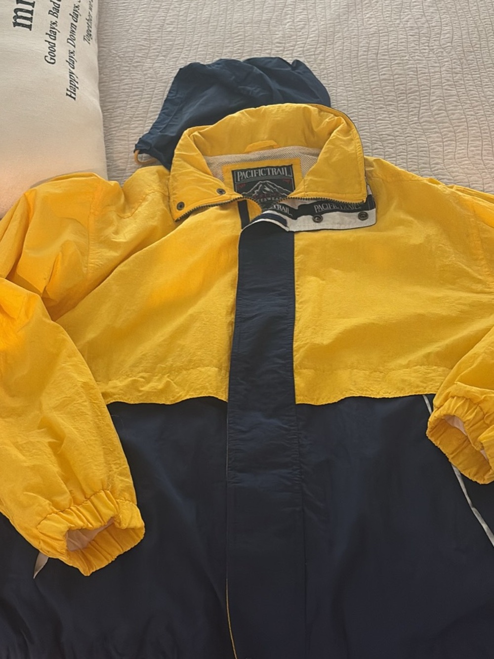 Vintage Pacific Trail Mens 'Two-Tone Yellow & Navy Windbreaker Jacket